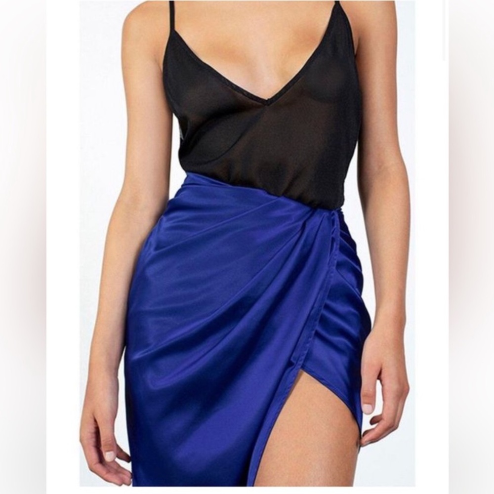 NWT Gauge81 Paita Silk Midi Skirt in
Blue, XL